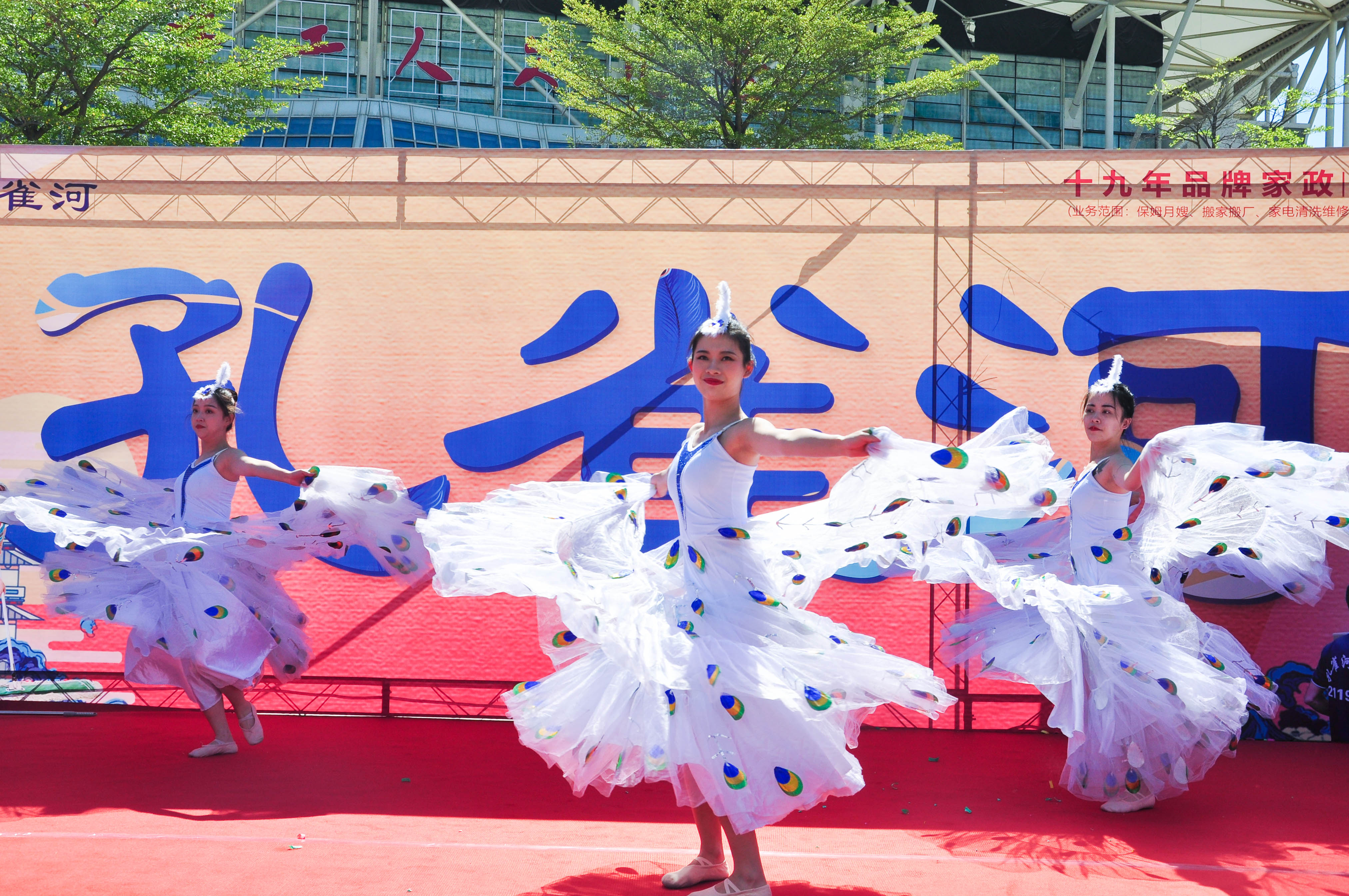 �g��Ц�Z��һ����ʮ�˰���ˇ�R�ψ�������ȸ�������B�T�е����ü�����(ji��)