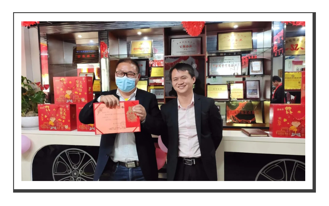 守崗有責(zé) 做自己的“消殺英雄”